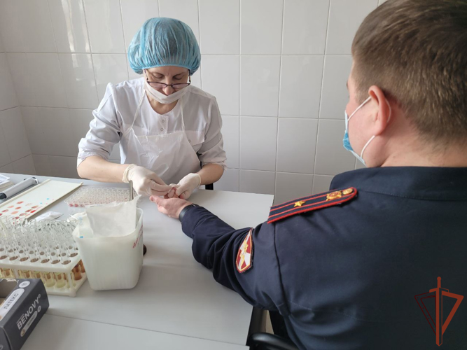 Ежегодную всероссийскую благотворительную донорскую акцию Росгвардии поддержали на Урале