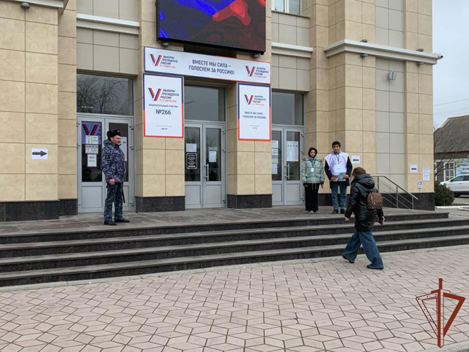 Сотрудники Росгвардии обеспечили безопасность при проведении выборов Президента России на Северном Кавказе