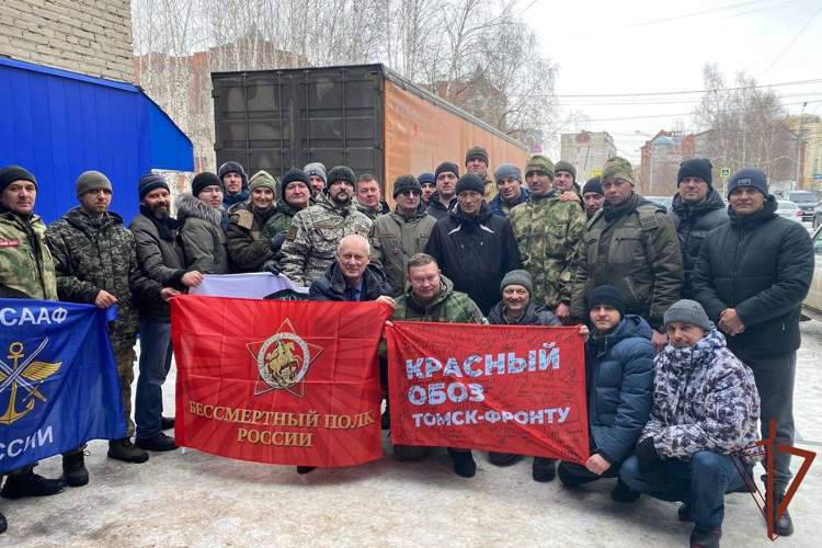 Помощь в погрузке гуманитарной помощи на Донбасс оказала Росгвардия в Томске