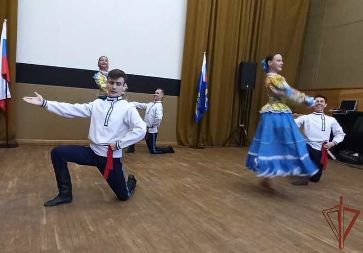 Ансамбль песни и пляски Уральского округа Росгвардии провел концерт в Екатеринбурге