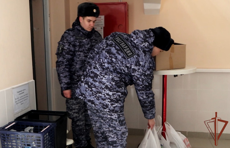Росгвардейцы в Тюмени  помогли оказавшимся в трудной жизненной ситуации людям 