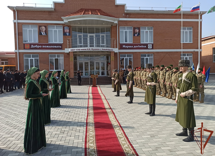 Память погибшего росгвардейца увековечена в Чеченской республике