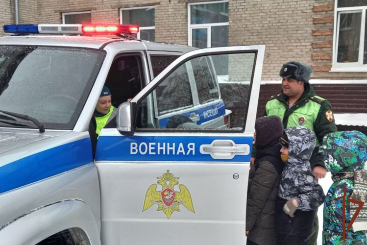 Профориентационные мероприятия провели росгвардейцы в Сибири