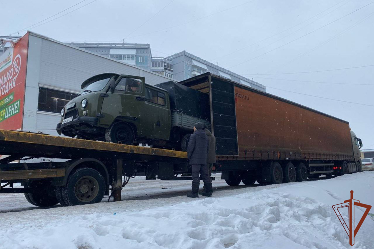 Помощь в погрузке гуманитарной помощи на Донбасс оказала Росгвардия в Томске