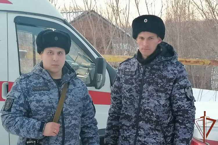 Росгвардейцы оказали помощь травмированному сноубордисту в Новосибирске