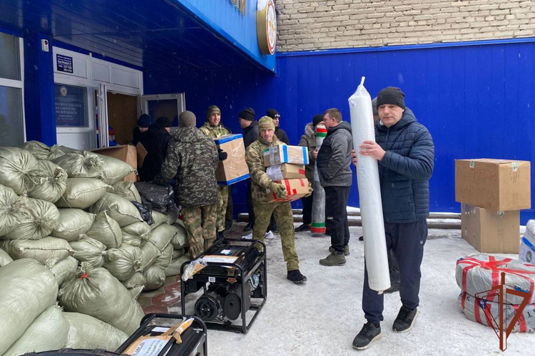 Помощь в погрузке гуманитарной помощи на Донбасс оказала Росгвардия в Томске