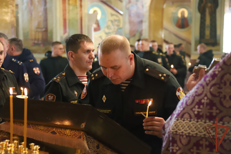 Память погибших при исполнении воинского и служебного долга росгвардейцев почтили в в Новосибирске