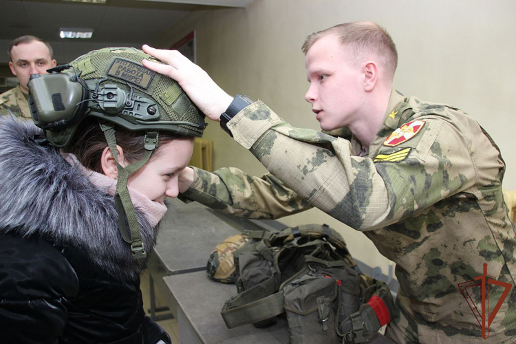 Экскурсии в воинские части Росгвардии проходят в Приволжье