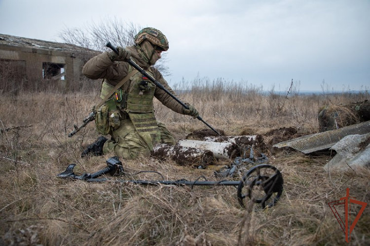 Росгвардейцы уничтожили более 1500 изъятых из схронов ВСУ боеприпасов (видео)