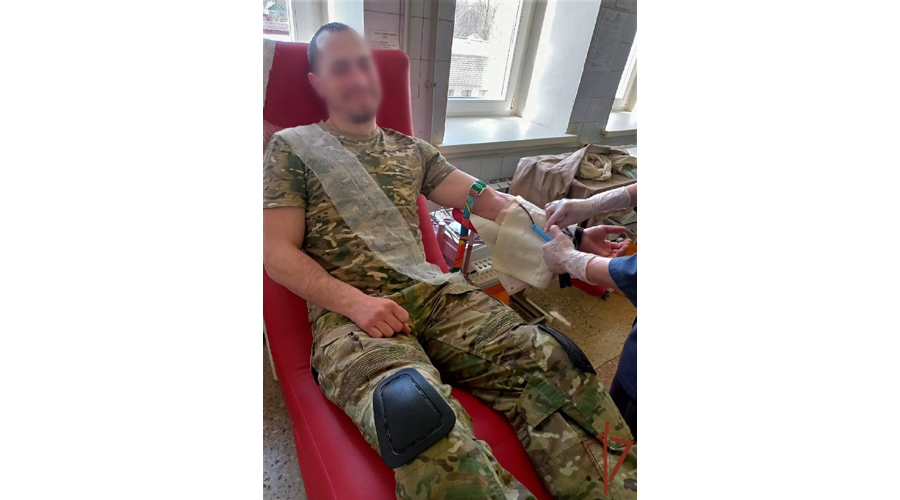 Росгвардейцы пополнили банк донорской крови в ЛНР 