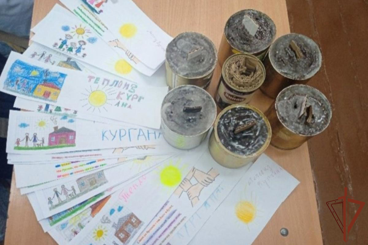 Росгвардейцы вместе с подшефными школьниками поддержали всероссийскую патриотическую акцию «Своих не бросаем» в Зауралье