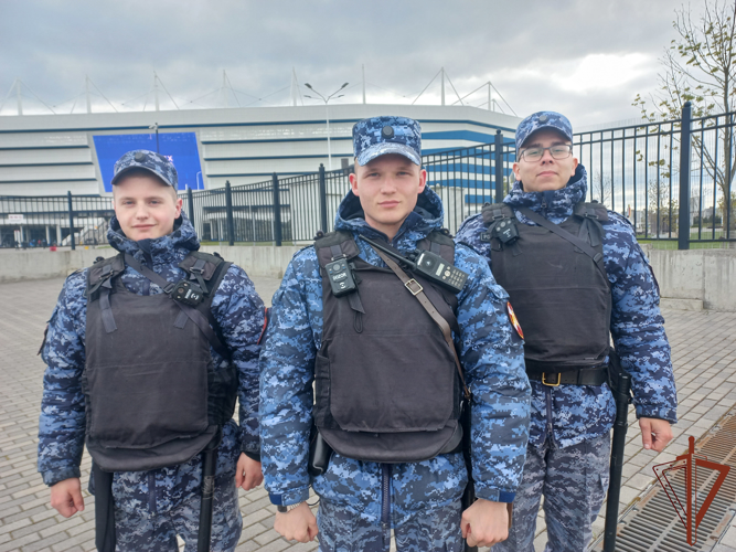 В Калининграде росгвардейцы обеспечили безопасность футбольного матча Российской премьер-лиги