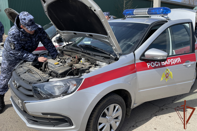 Курсы контраварийной подготовки проходят для росгвардейцев в Иркутске
