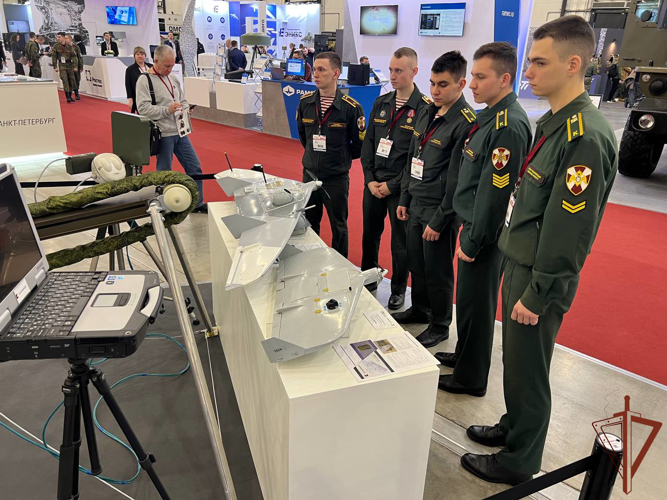 Росгвардия впервые проводит Всероссийский конкурс по пилотированию беспилотников в закрытом пространстве  (видео)