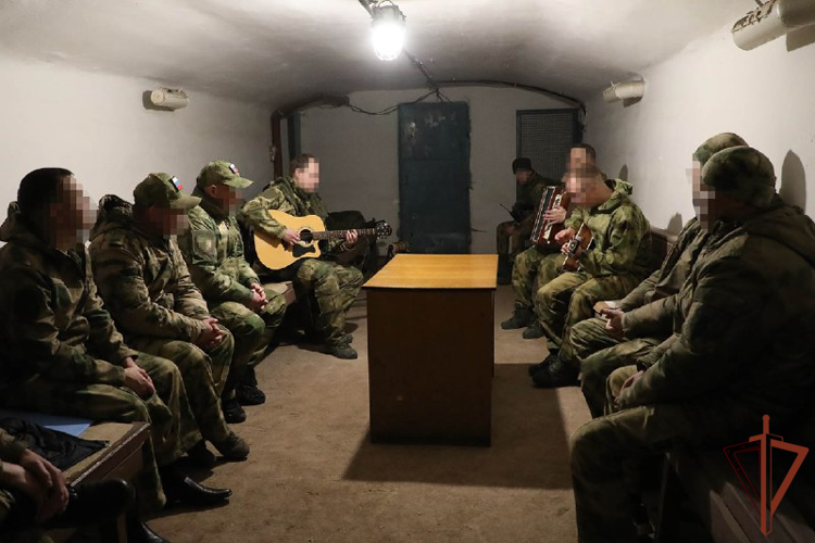Военные музыканты Росгвардии дали концерты для бойцов ведомства в зоне проведения специальной военной операции (видео)