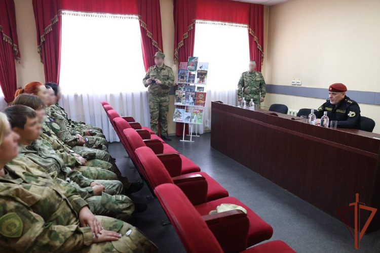 Генерал-полковник Алексей Воробьев высоко оценил подготовку кинологов Росгвардии к предстоящим соревнованиям по профессиональному многоборью (видео)