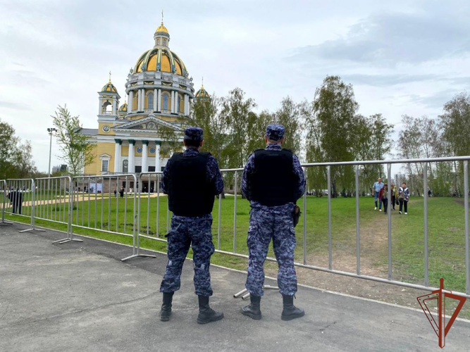 Росгвардия обеспечила безопасность Вербного воскресенья на Урале 