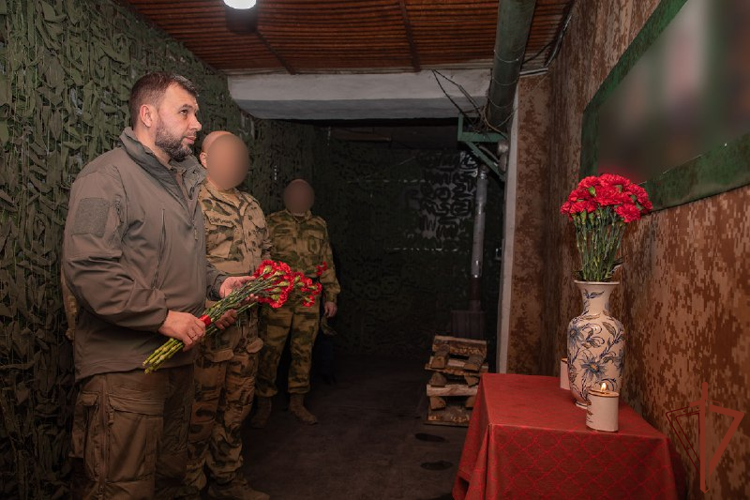 Денис Пушилин наградил росгвардейцев, успешно выполнивших задачи в зоне СВО  (видео)