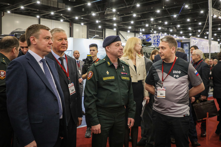 Выставка Росгвардии «ЭКСПОТЕХНОСТРАЖ. День передовых технологий» открылась в Санкт-Петербурге (видео)