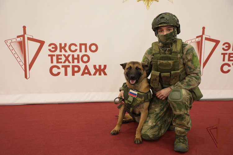 Выставка Росгвардии «ЭКСПОТЕХНОСТРАЖ. День передовых технологий» начала работу в Санкт-Петербурге