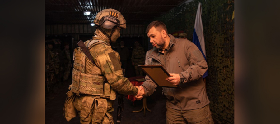 Денис Пушилин наградил росгвардейцев, успешно выполнивших задачи в зоне СВО  (видео)