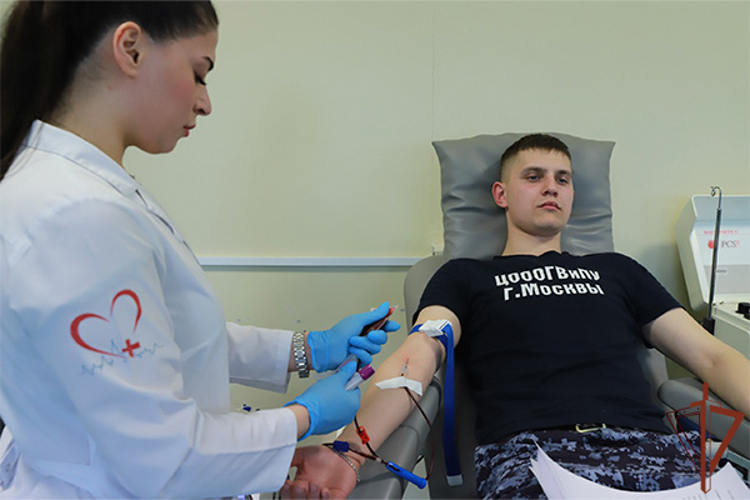 Росгвардия приняла участие в мероприятиях к Национальному дню донора крови в регионах Центральной России