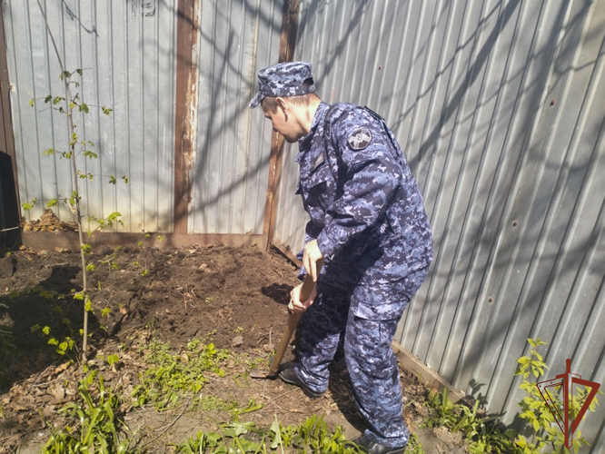 Росгвардейцы оказали помощь пенсионерке из Кисловодска
