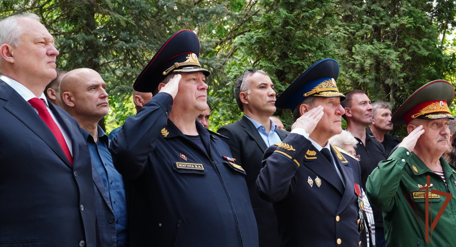 Память первого командира ростовского СОБР Росгвардии увековечили в донской столице