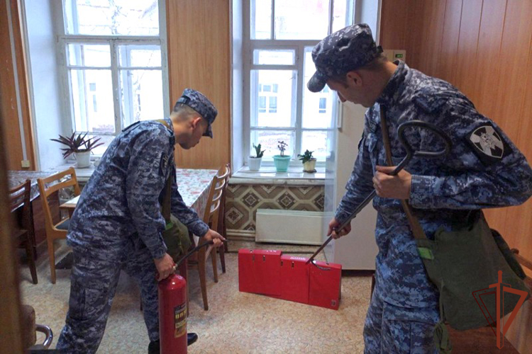 Межведомственные пожарно-тактические учения Росгвардии и МЧС прошли в Нижнекамске и Елабуге