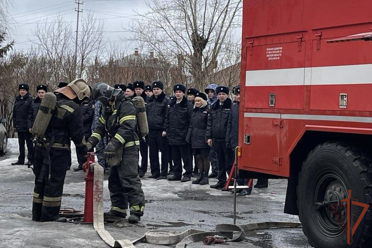 Росгвардия провела совместную с МЧС тренировку в Омске