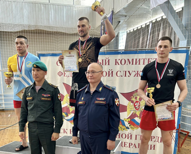 Чемпионат Сибирского округа Росгвардии по комплексному единоборству завершился в Омске