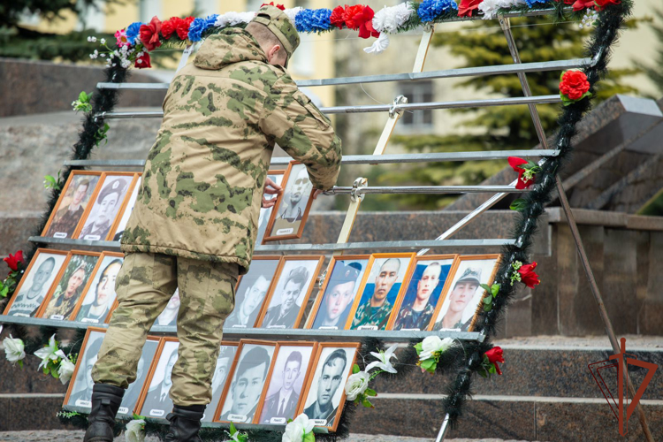 Вспомнили поименно: в софринской бригаде оперативного назначения Центрального округа Росгвардии прошел день памяти