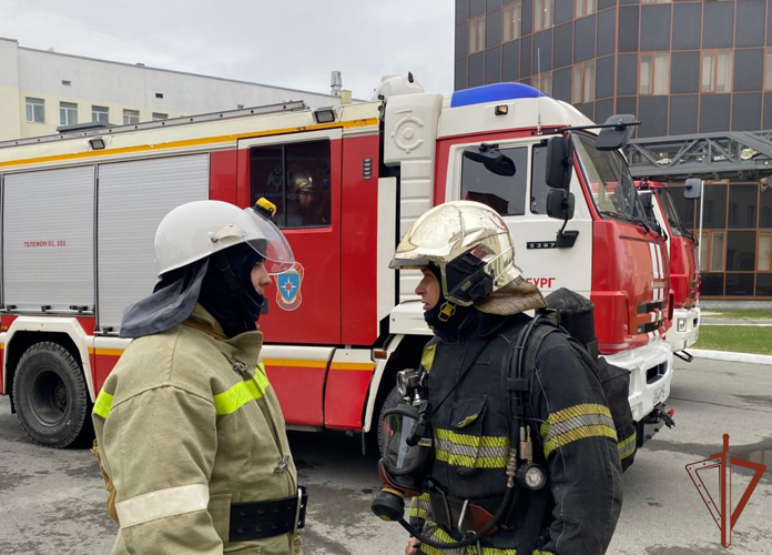 Совместное пожарно-тактическое занятие Росгвардии и МЧС прошло в Екатеринбурге