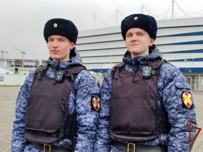 Росгвардейцы обеспечили безопасность футбольного матча РПЛ  в Калининграде