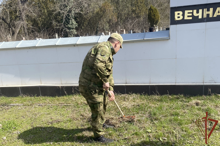 Росгвардейцы в Чеченской республике поддержали акцию «На страже памяти»