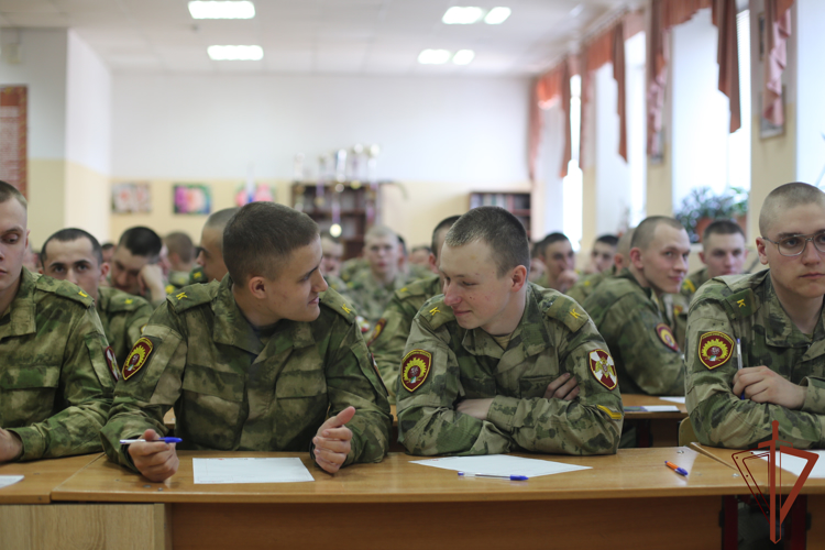 Курсанты Новосибирского военного института Росгвардии приняли участие во Всероссийской акции «Тотальный диктант»