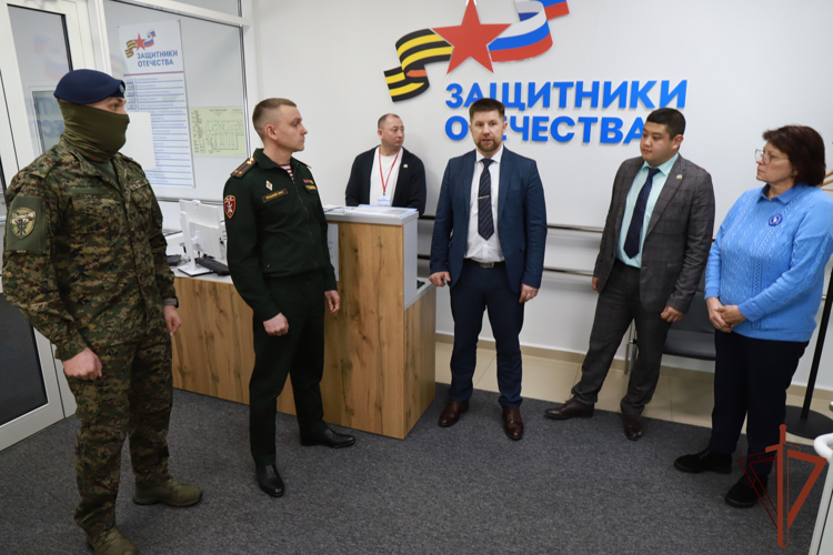 Росгвардия продолжает укреплять патриотическое движение на Урале