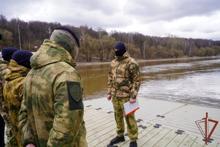 Сборы водолазов Росгвардии прошли в Москве