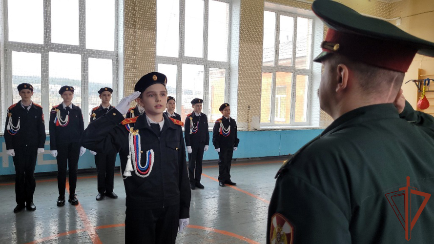 Росгвардия проводит работу по патриотическому воспитанию молодежи на Урале