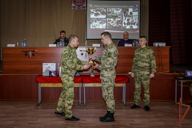 Лучших военных поваров Северо-Западного округа Росгвардии определили в Санкт-Петербурге