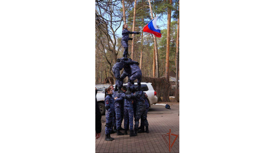 Курсанты «Гвардейской смены» встретились с детьми из ДНР и ЛНР в Московской области