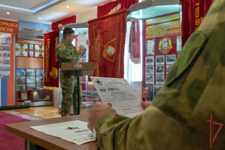 Более полутора тысяч росгвардейцев написали «Диктант Победы» на юге России (видео)