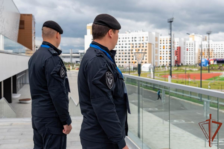 Росгвардия обеспечила правопорядок на футбольном матче РПЛ в Екатеринбурге 