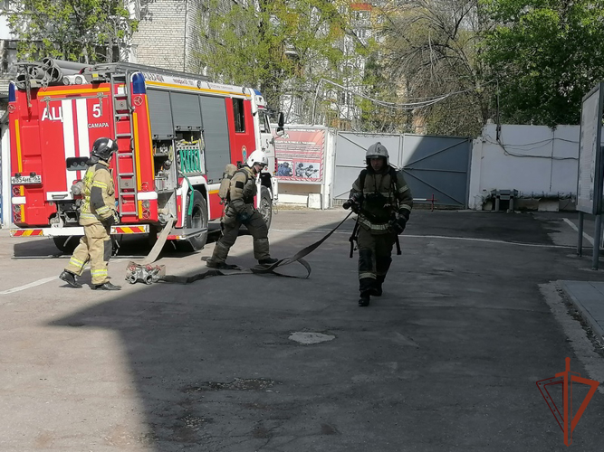 Росгвардейцы провели пожарно-тактические учения в Самаре