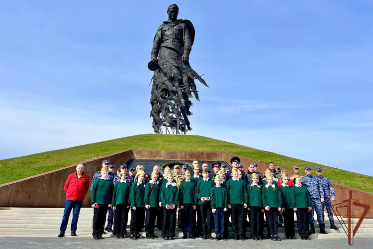 Росгвардия провела автопробег «Вахта памяти.Сыны великой Победы»