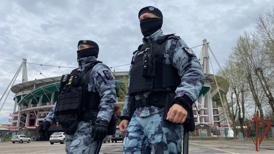 Росгвардейцы обеспечили правопорядок на футбольных матчах в Москве