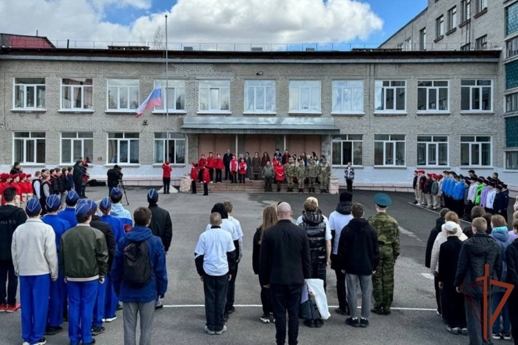 При поддержке Росгвардии прошли военно-спортивные игры для школьников в Сибири