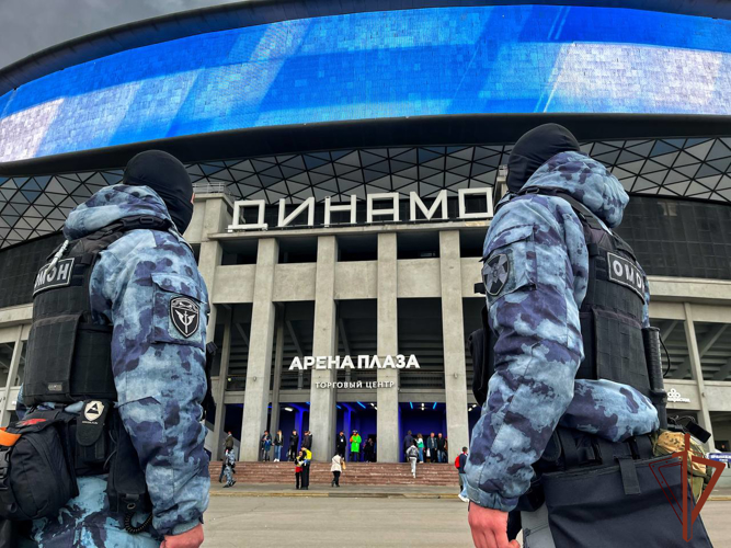 Росгвардейцы обеспечили правопорядок во время футбольных матчей  23-го тура РПЛ в Москве