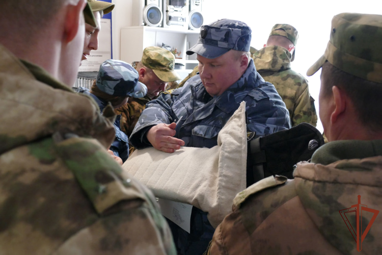 Сбор начальников кинологических служб подразделений Сибирского округа Росгвардии завершился в Омске