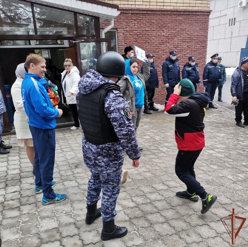 Росгвардейцы обеспечили безопасность белгородских детей в Нижегородской области